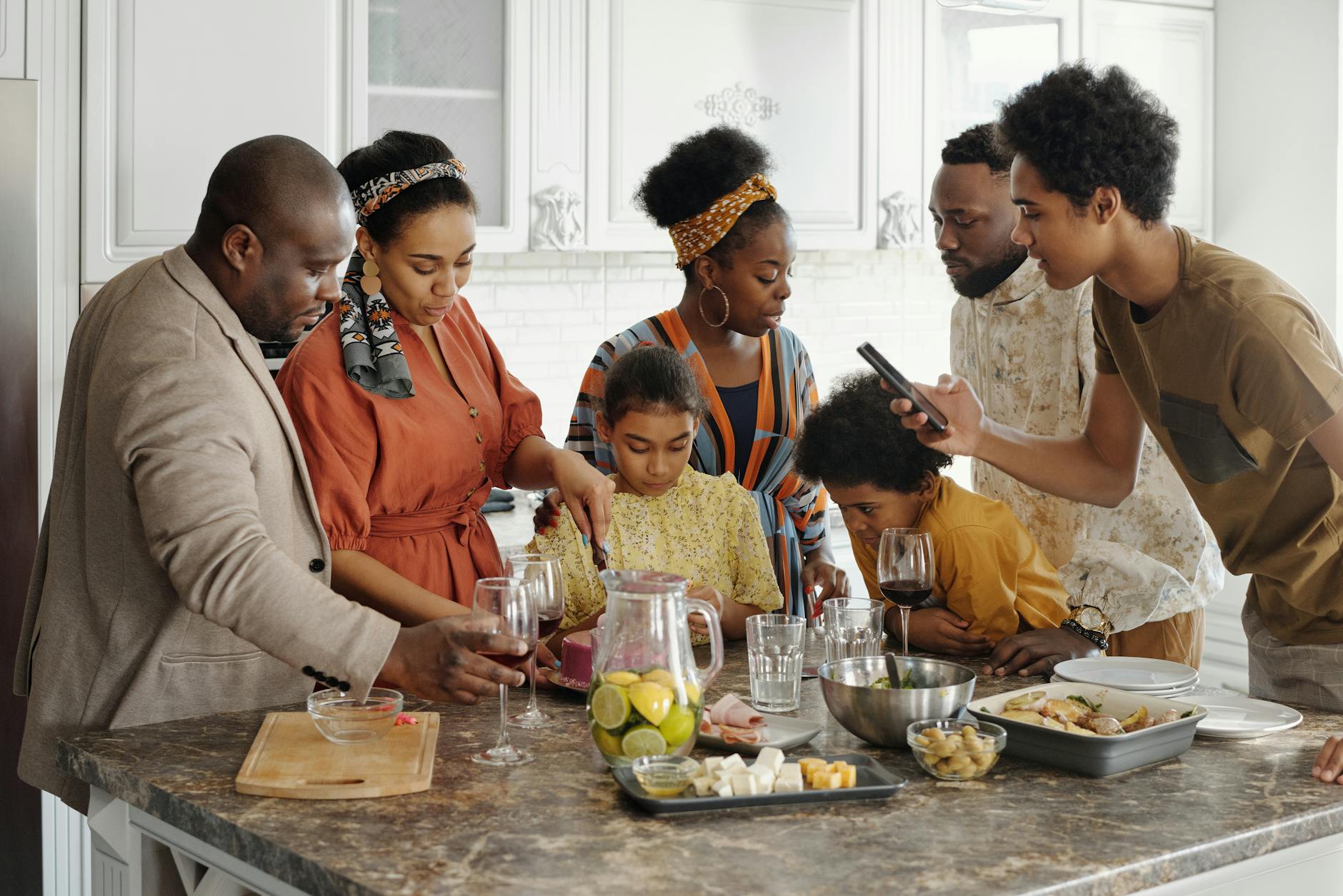 Budget-Friendly High-Fashion Dinner Parties: 10 Must-Try Recipes
